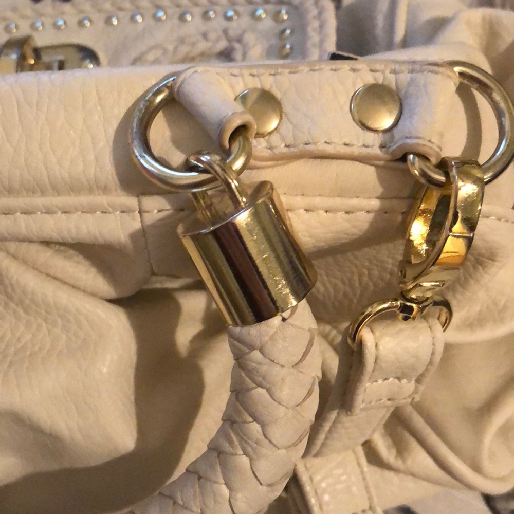 Olivia and Joy cream/white purse - Picture 7 of 10